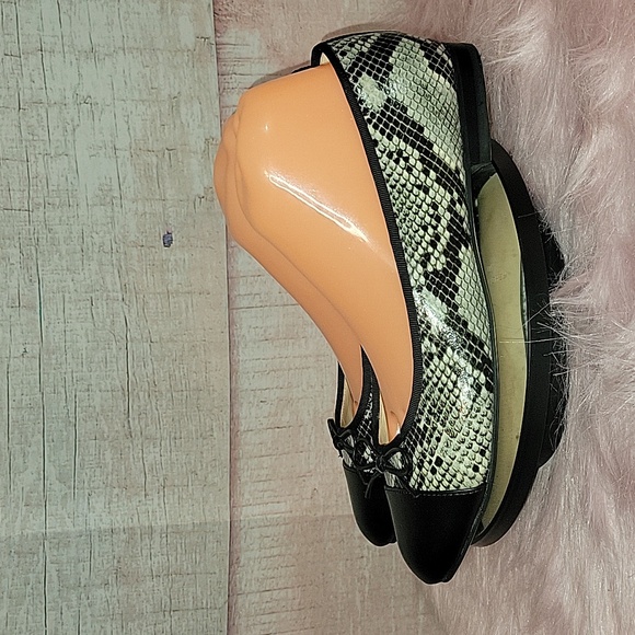 MARC FISHER Jodi Cap Breast Cancer Ballet Flats - Picture 4 of 8